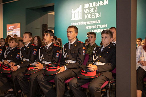 Две школы из Ивановской области смогут представить свои выставки в Музее Победы